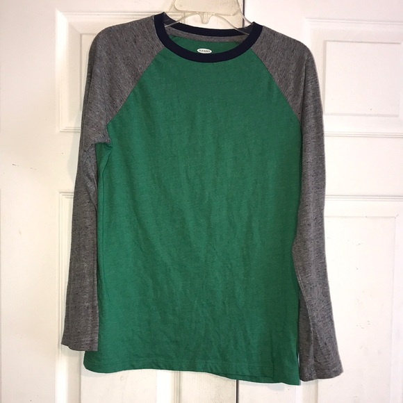 Boy’s Old Navy Tee - Picture 1 of 5